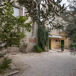 Apartment Silvia, Trogir