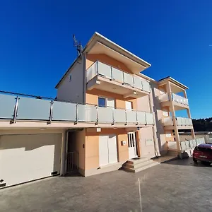 Apartment Valjan, Trogir
